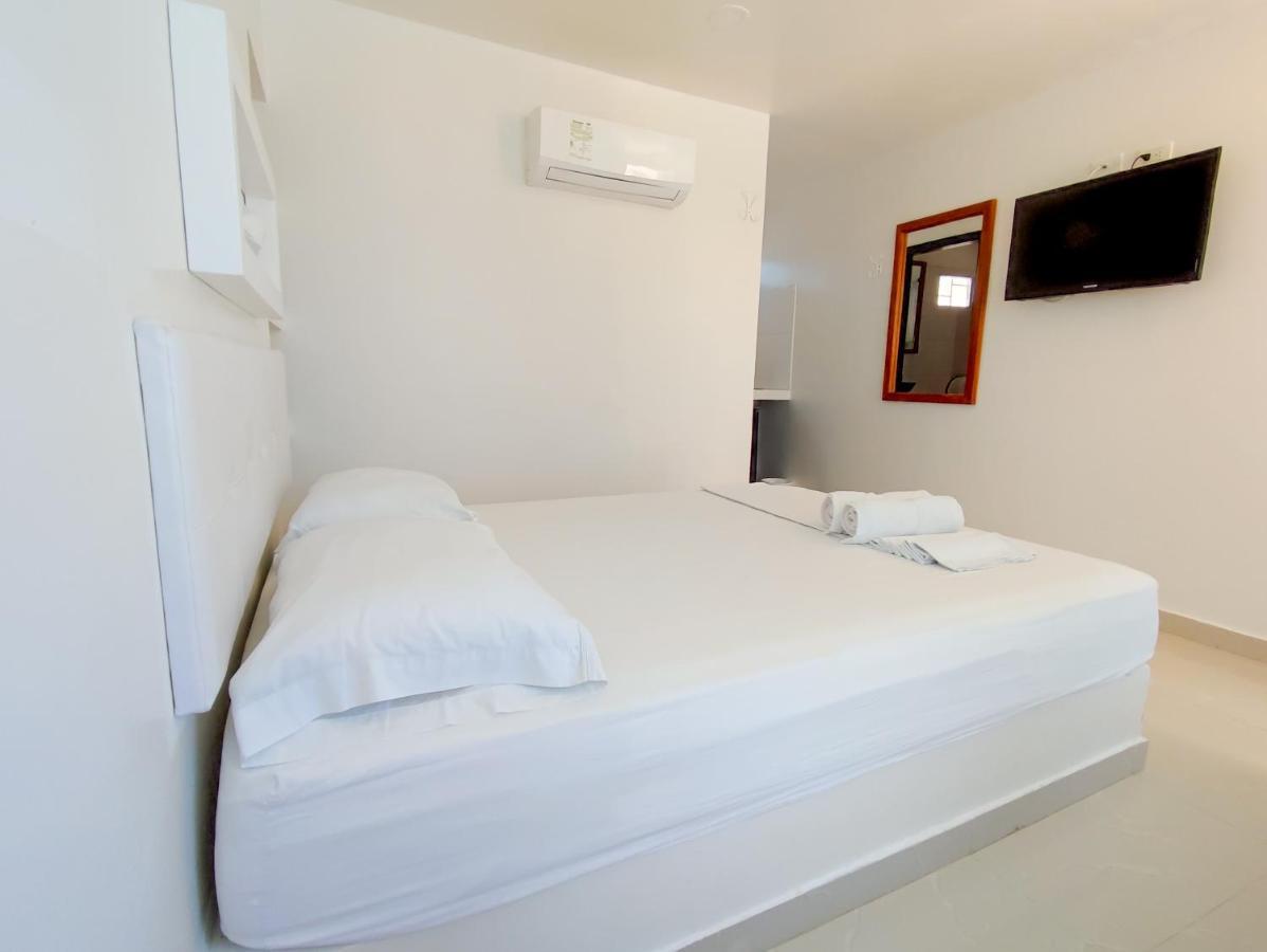 Hotel Portoalegre Ковеньяс Экстерьер фото