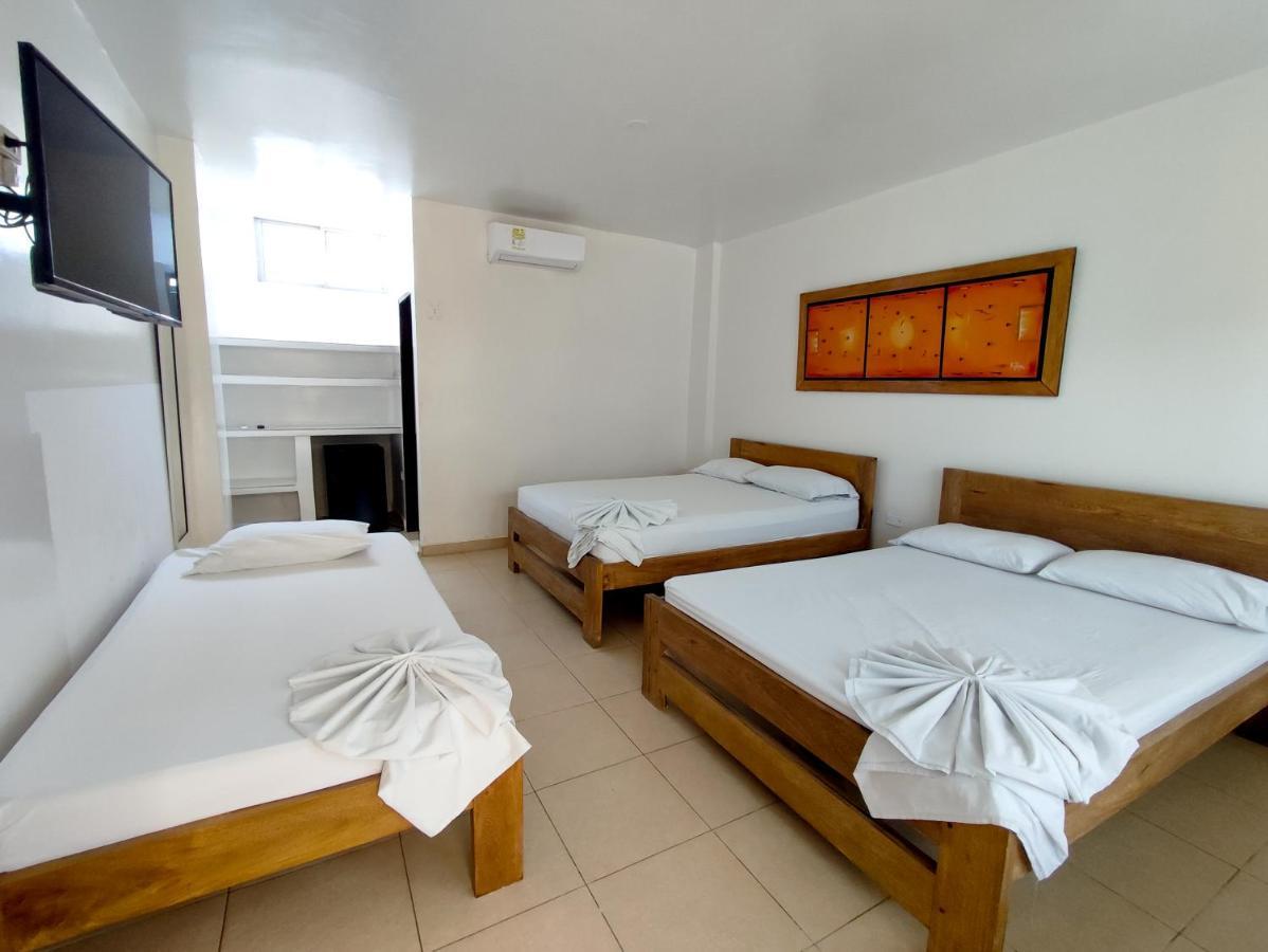 Hotel Portoalegre Ковеньяс Экстерьер фото