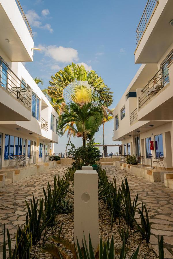 Hotel Portoalegre Ковеньяс Экстерьер фото