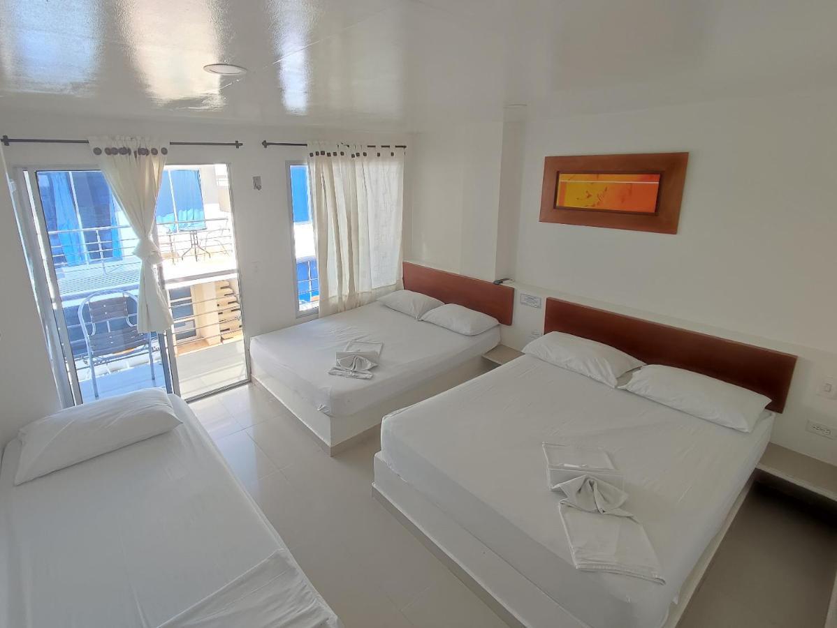 Hotel Portoalegre Ковеньяс Экстерьер фото