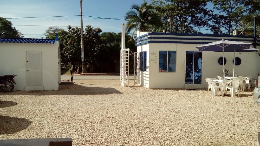 Hotel Portoalegre Ковеньяс Экстерьер фото
