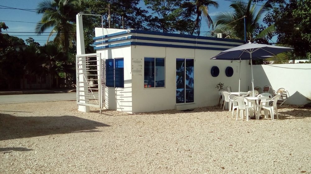Hotel Portoalegre Ковеньяс Экстерьер фото