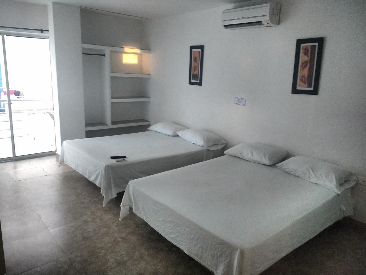 Hotel Portoalegre Ковеньяс Экстерьер фото