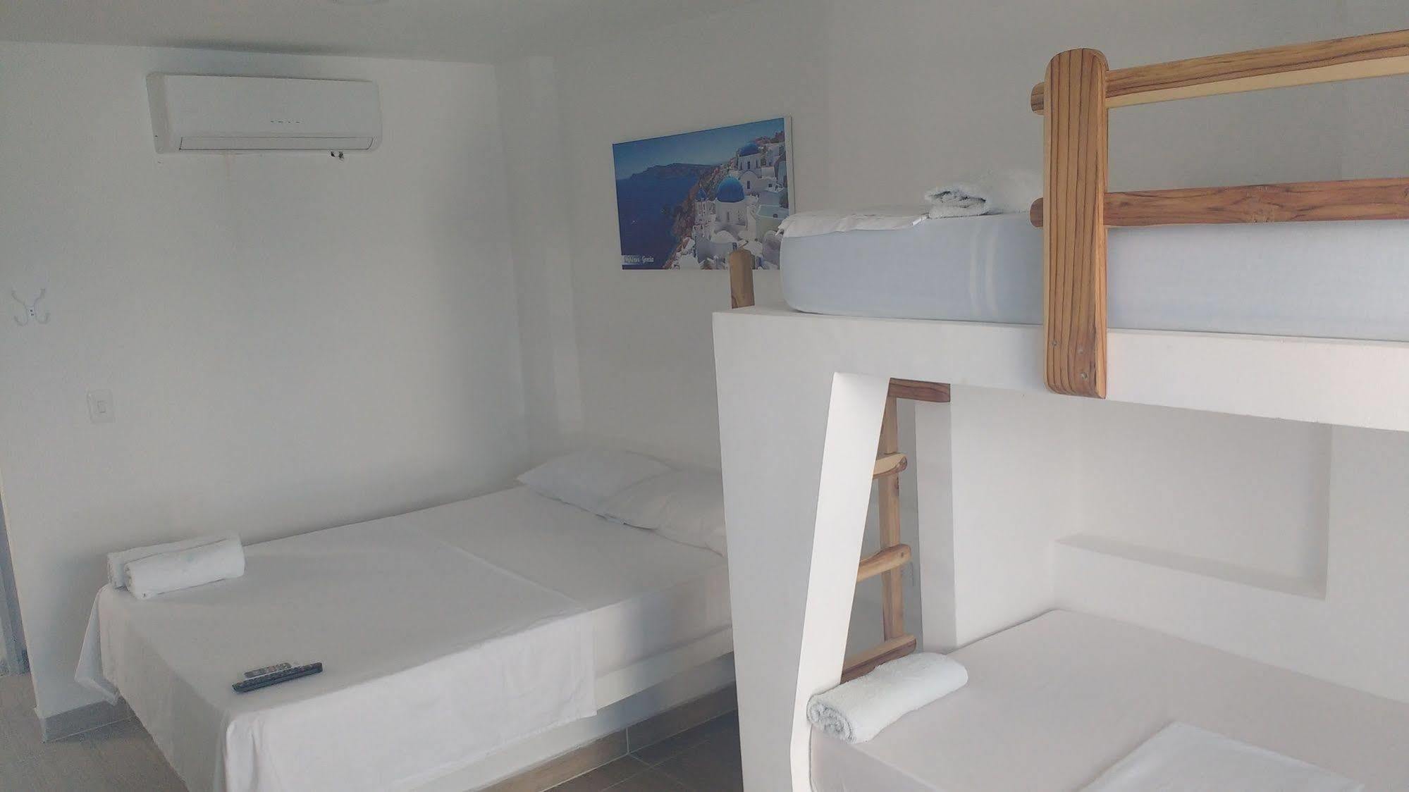 Hotel Portoalegre Ковеньяс Экстерьер фото